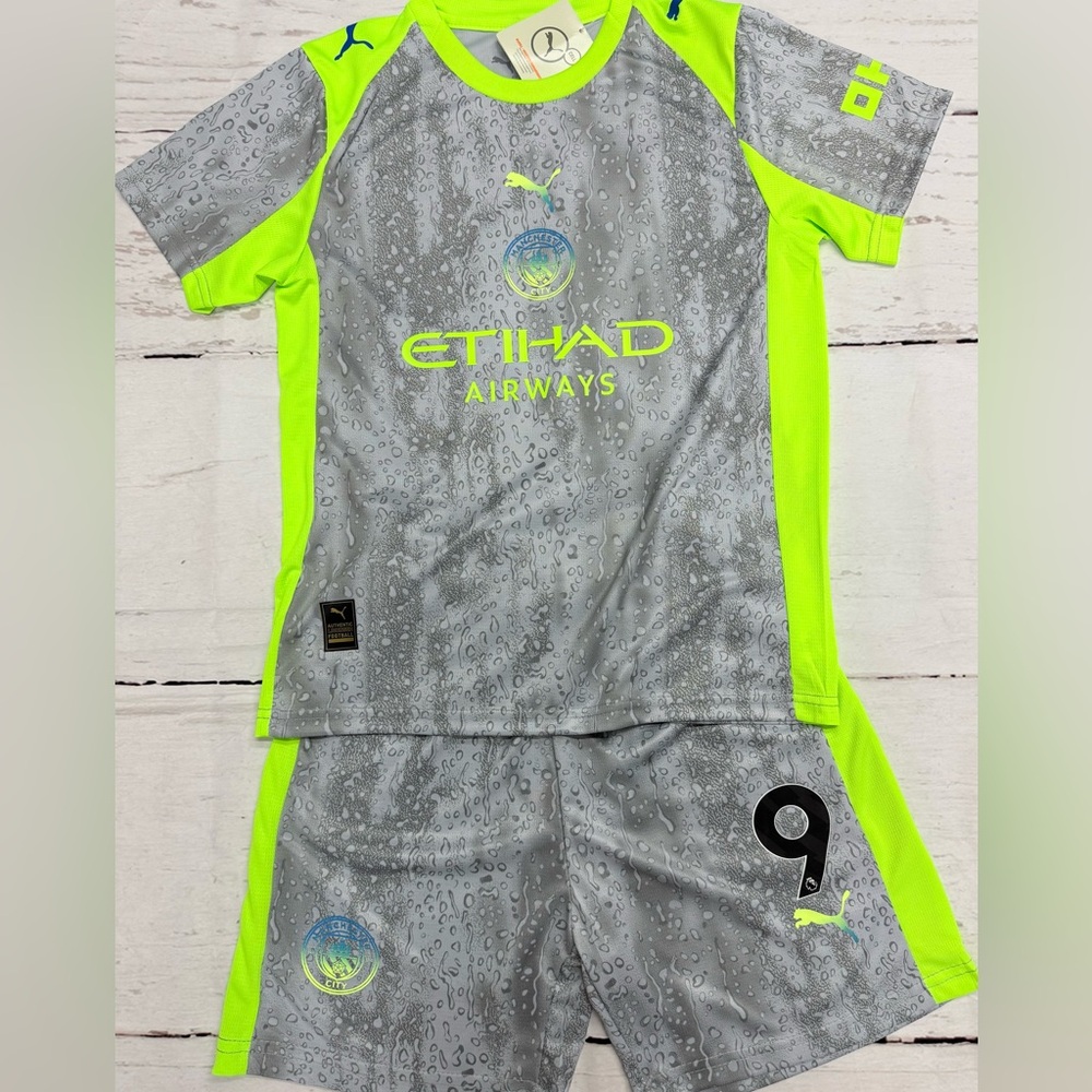 Kids Haaland Jersey Youth Man City Rain or Shine Kit (Jersey+Shorts) LARGE (28)